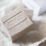 Le Savon Grainé - Savon Solide Exfoliant Visage & Corps Aux Pépins de Figue de Barbarie